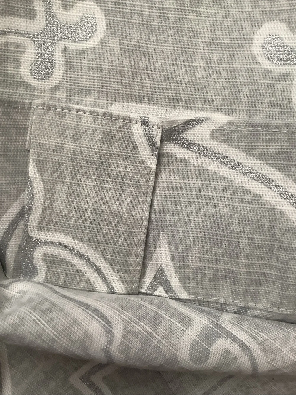 NWT 2sets 4 panels ENVOGUE Light Gray and White Trellis and silver Curtain Panel